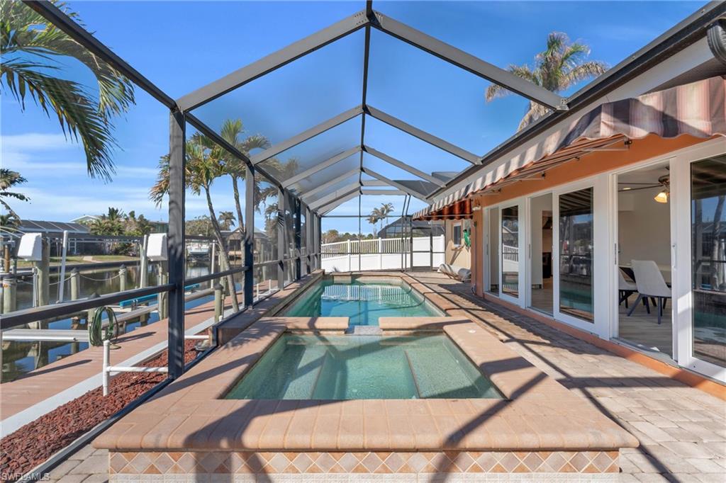 6 Sunview BLVD