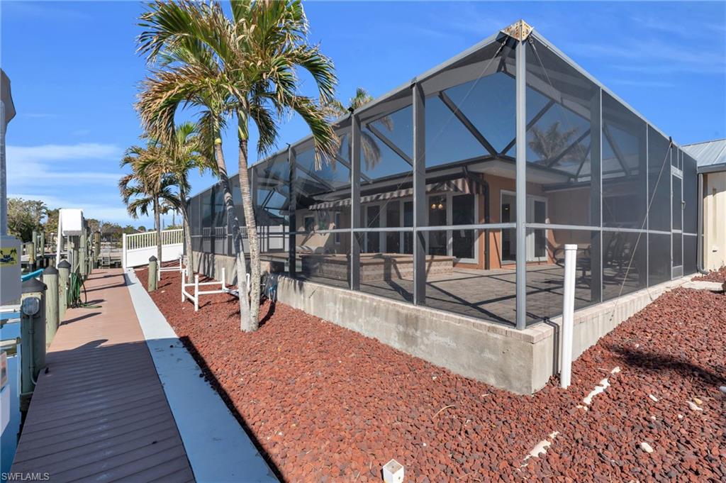 6 Sunview BLVD