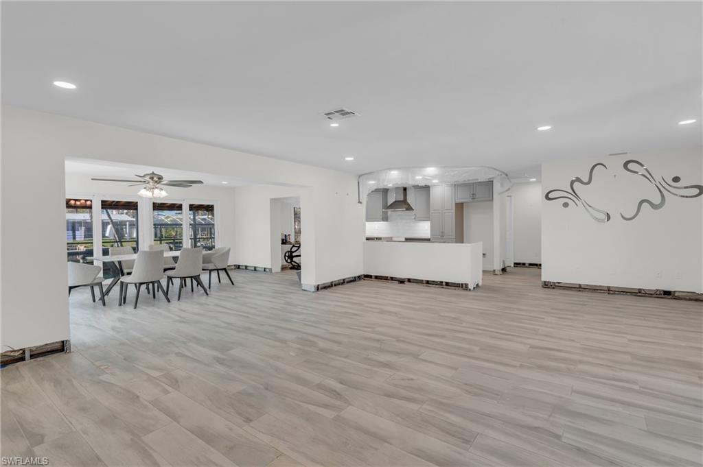 6 Sunview BLVD