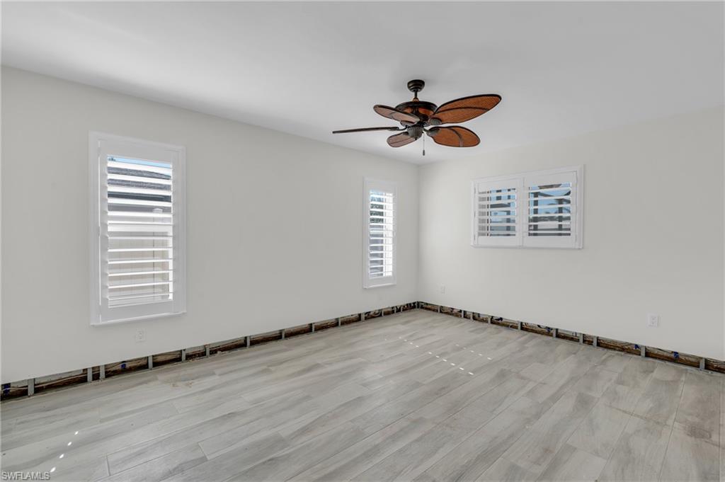 6 Sunview BLVD