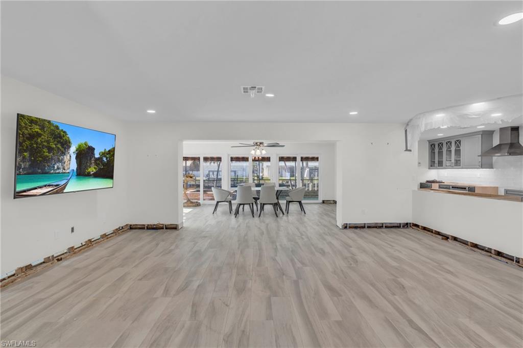 6 Sunview BLVD