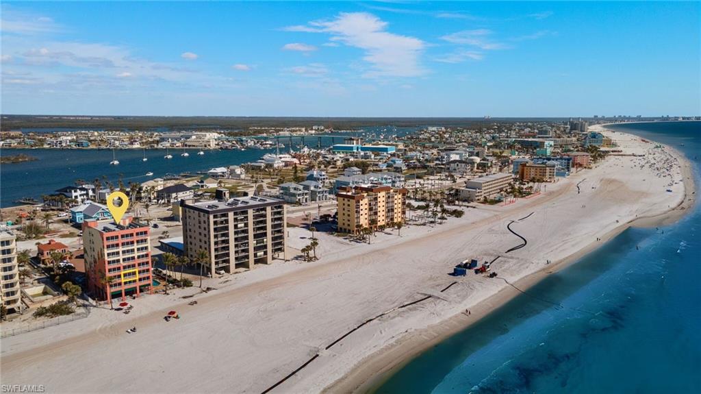 510 Estero BLVD # 303