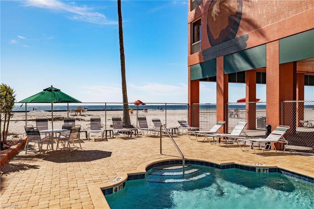 510 Estero BLVD # 303