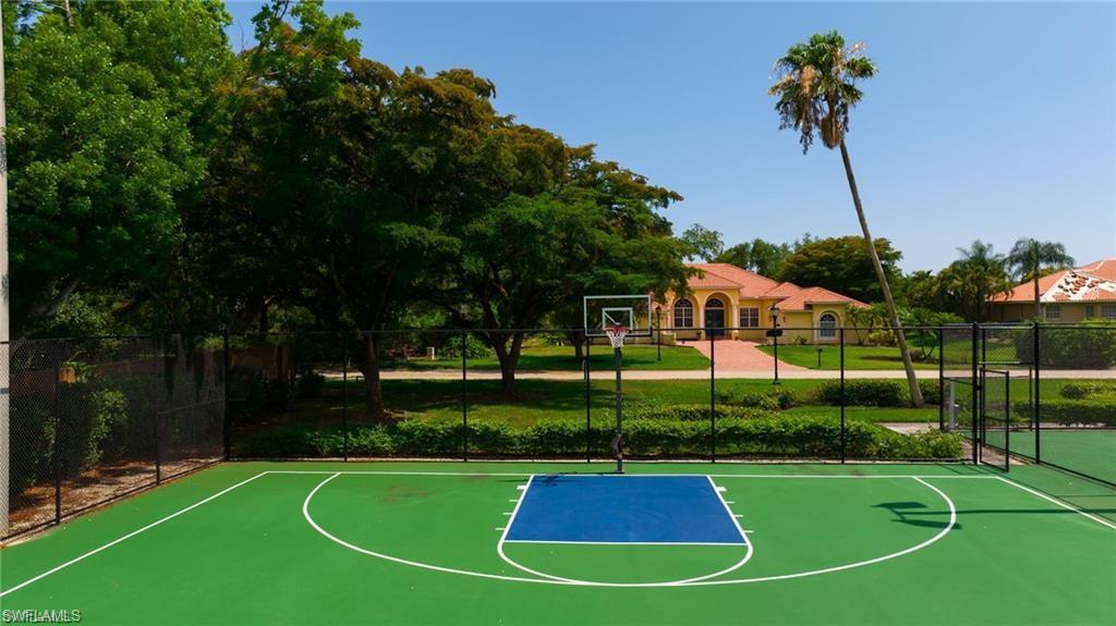 15841 Hampton View CT