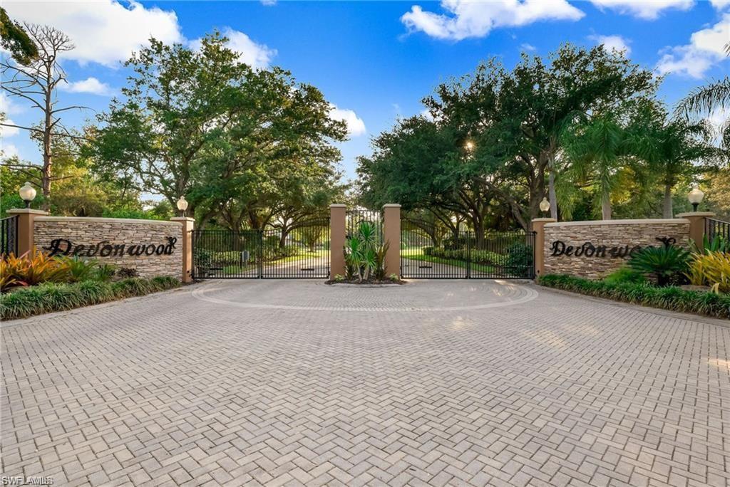 15841 Hampton View CT