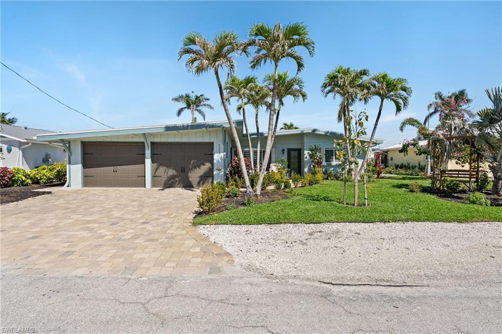 5229 Avenida Pescadora