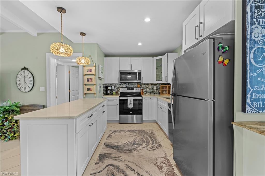 5229 Avenida Pescadora