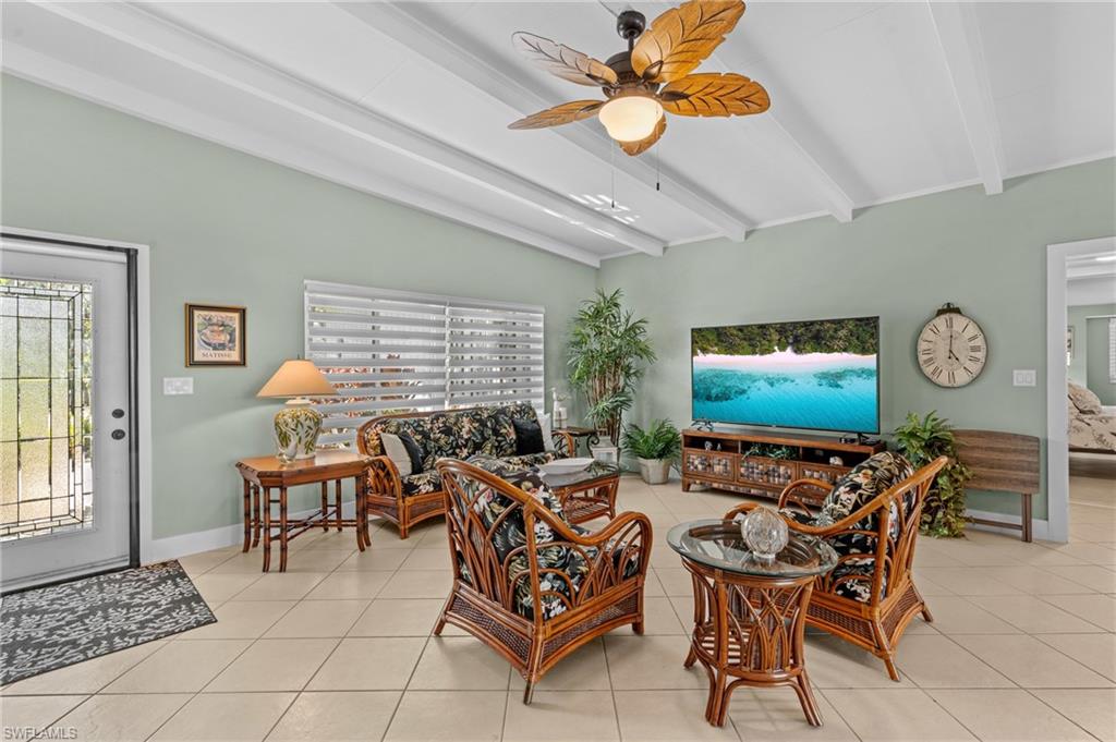 5229 Avenida Pescadora