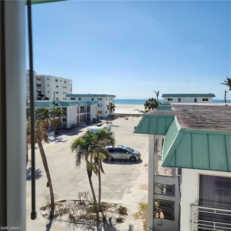 6500 Estero BLVD # H302