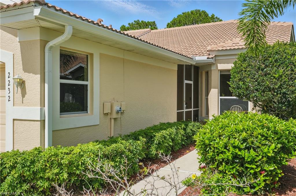 2232 Carnaby CT