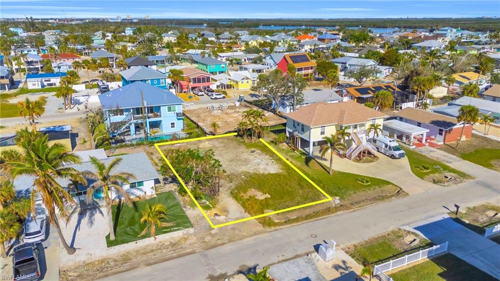 151 Mid Island DR