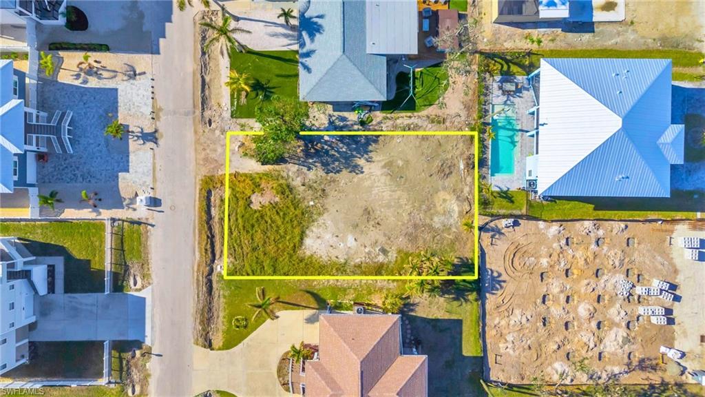 151 Mid Island DR