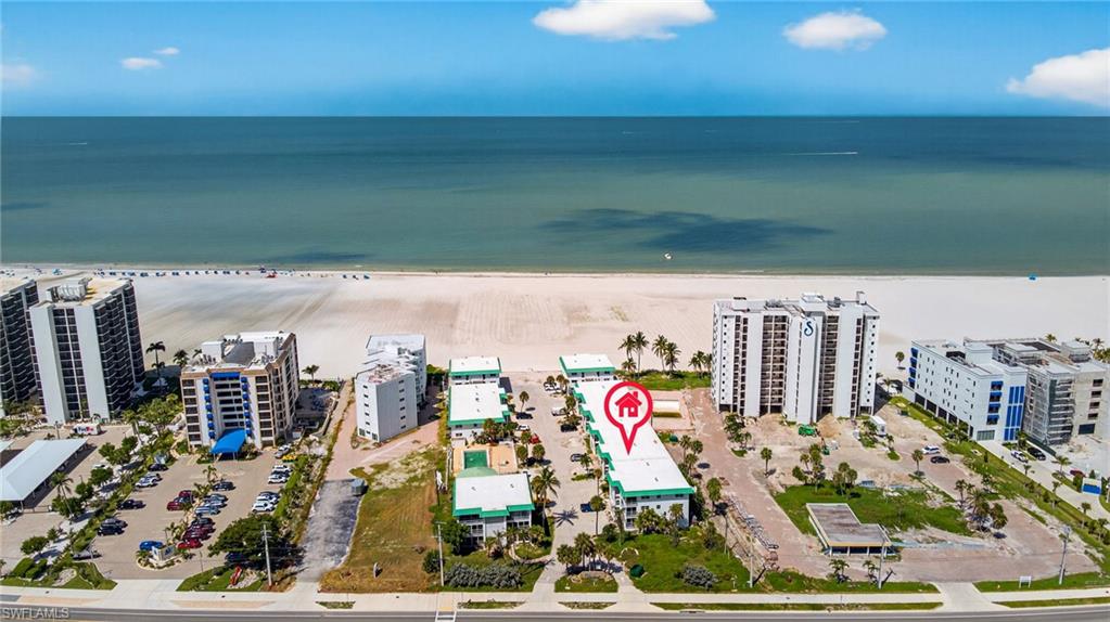 6500 Estero BLVD G204