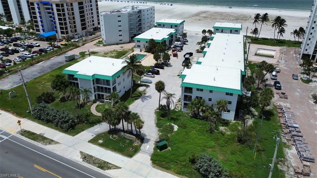 6500 Estero BLVD G204