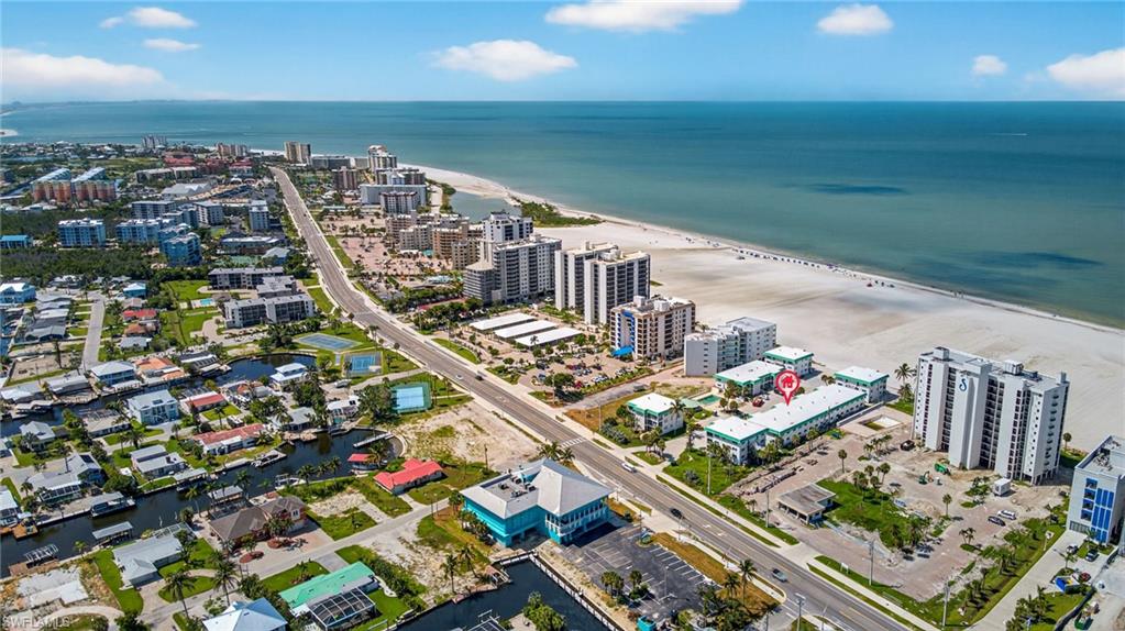 6500 Estero BLVD G204