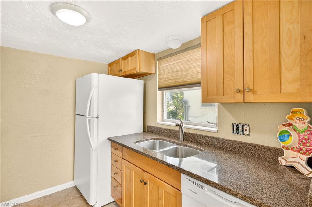 6500 Estero BLVD G204