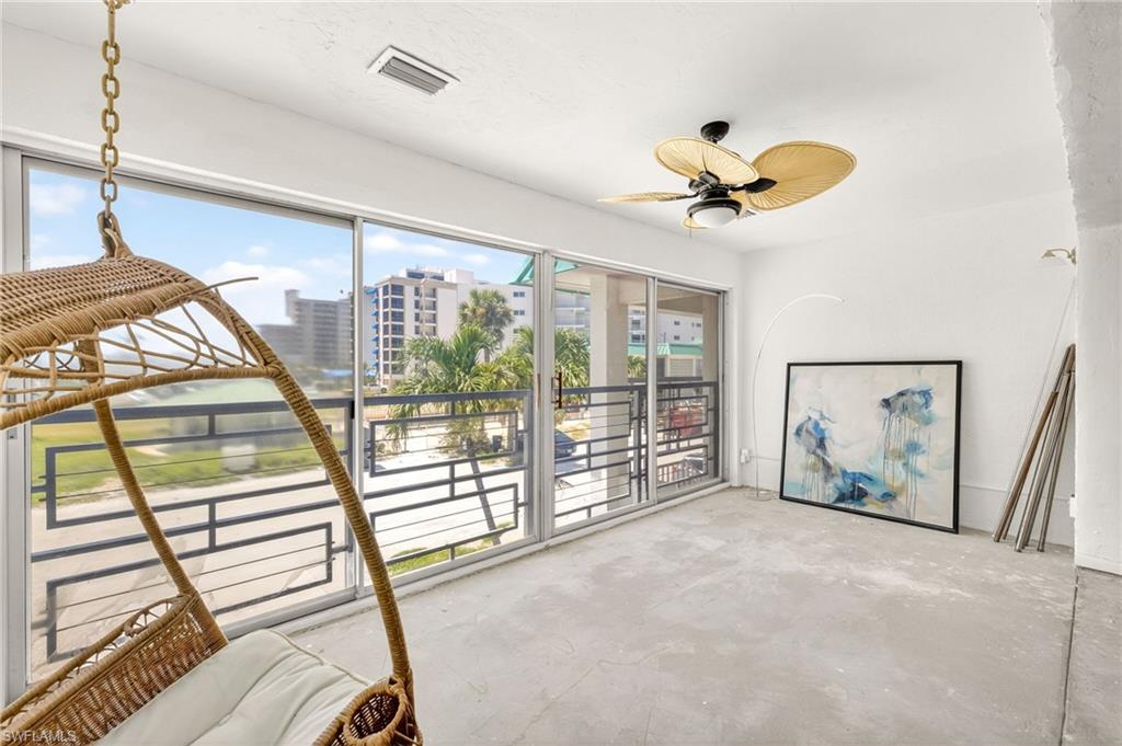 6500 Estero BLVD G204