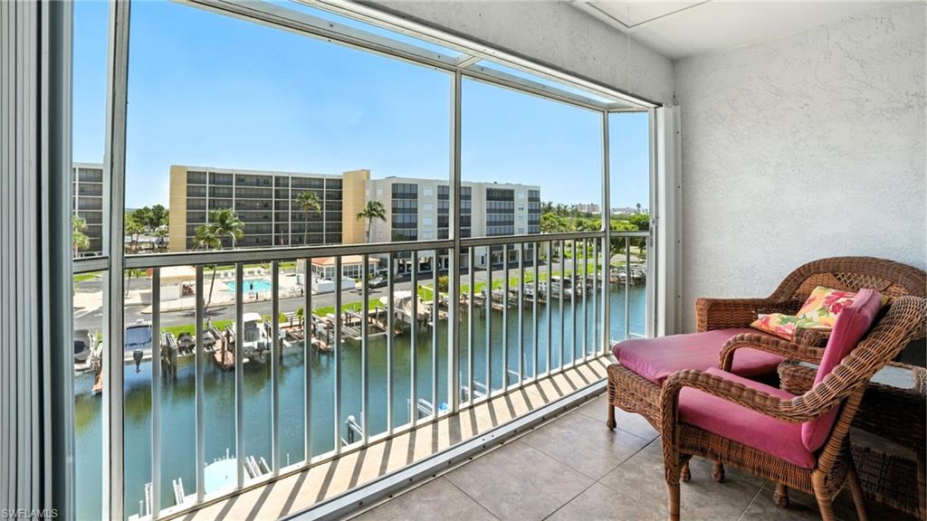 4521 Bay Beach LN # 325