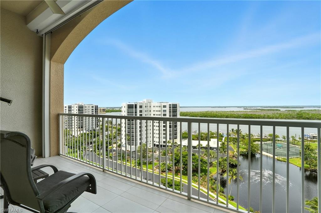 4192 Bay Beach LN PH3