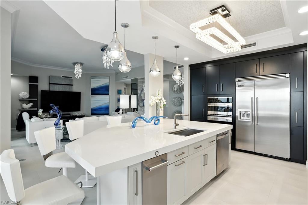 4192 Bay Beach LN PH3