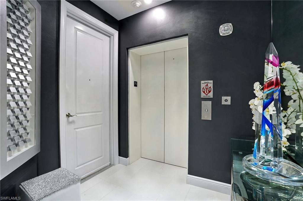 4192 Bay Beach LN PH3