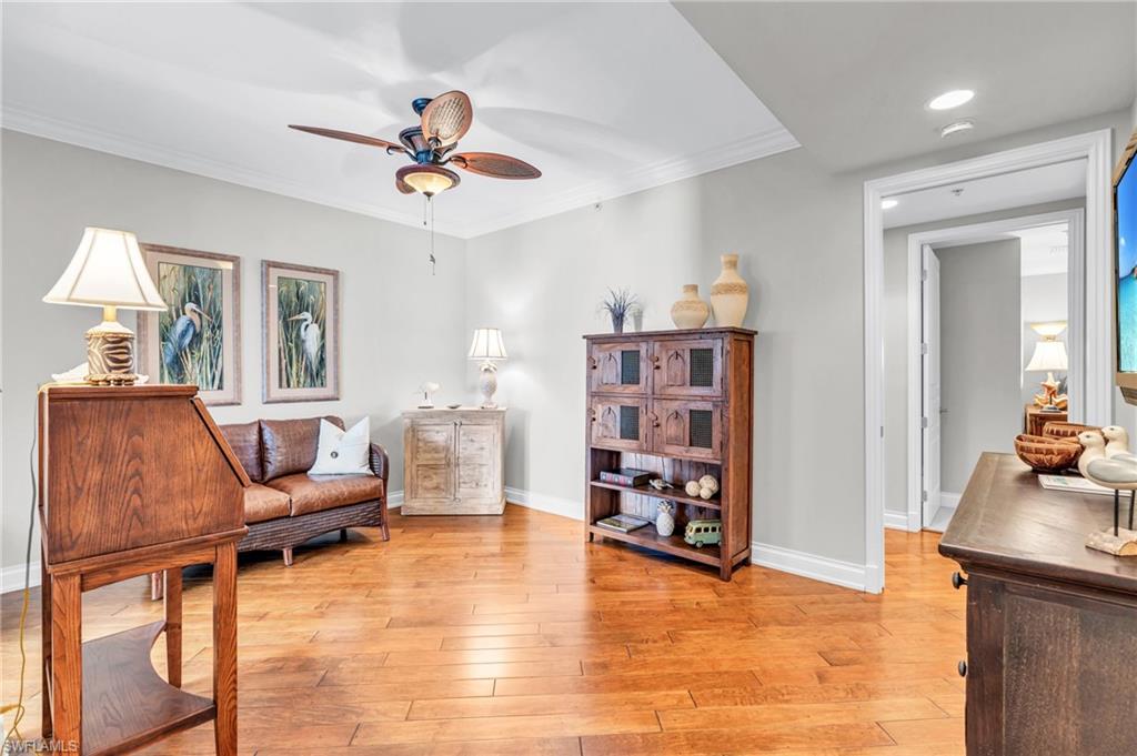 4137 Bay Beach LN 585