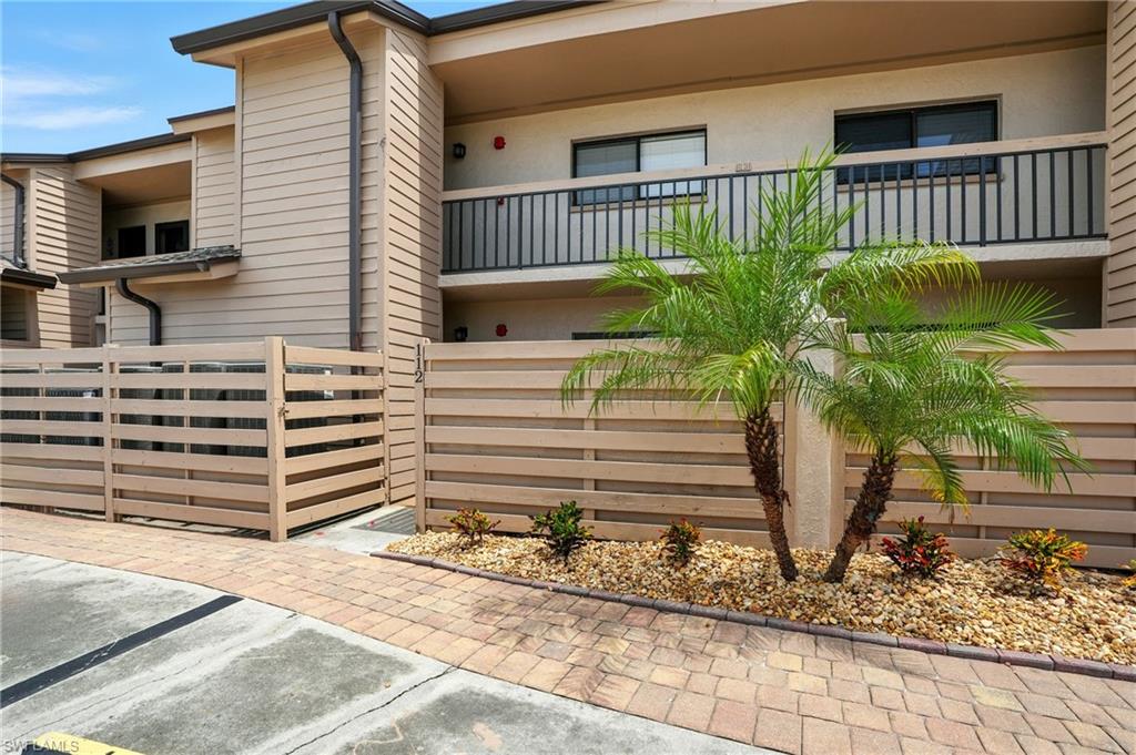 896 Buttonwood DR # 112