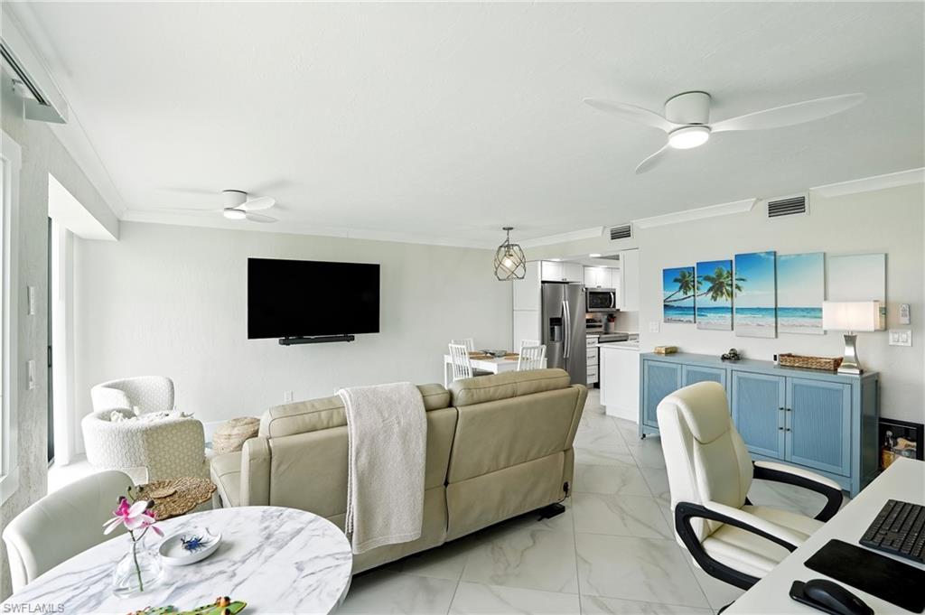 896 Buttonwood DR # 112