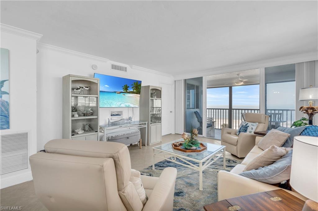 2810 Estero BLVD # 714