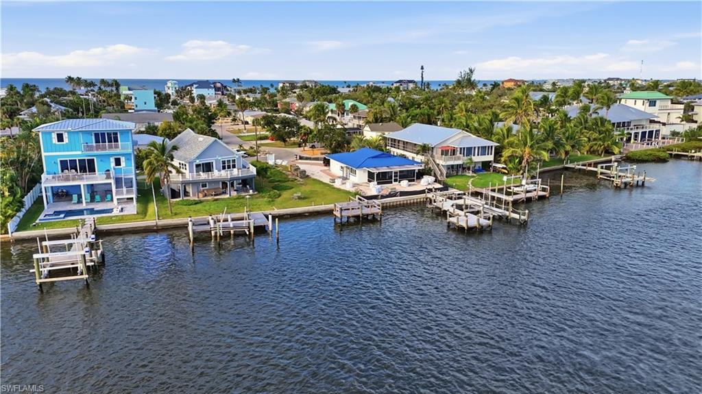 101 Hibiscus DR