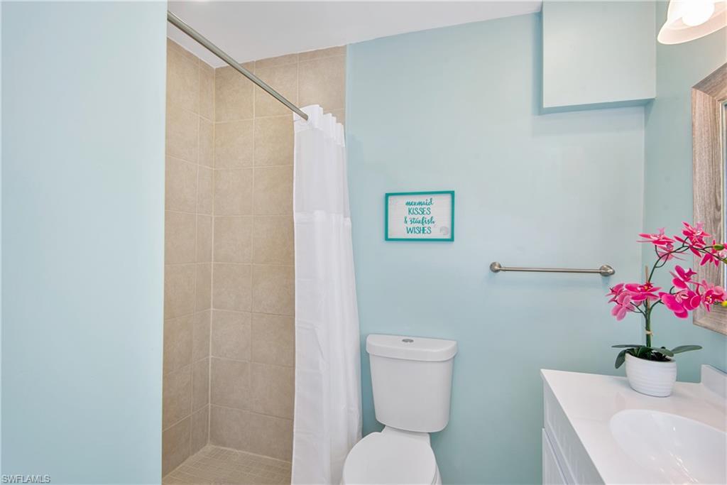 161 / 163 Mango ST