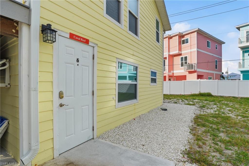 161 / 163 Mango ST