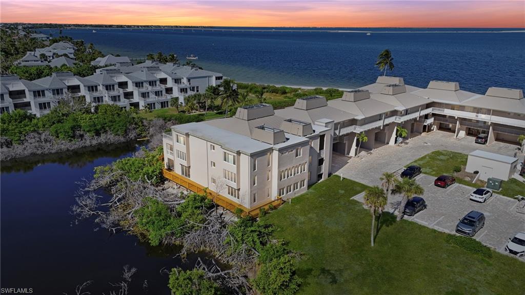 200 Periwinkle WAY 233