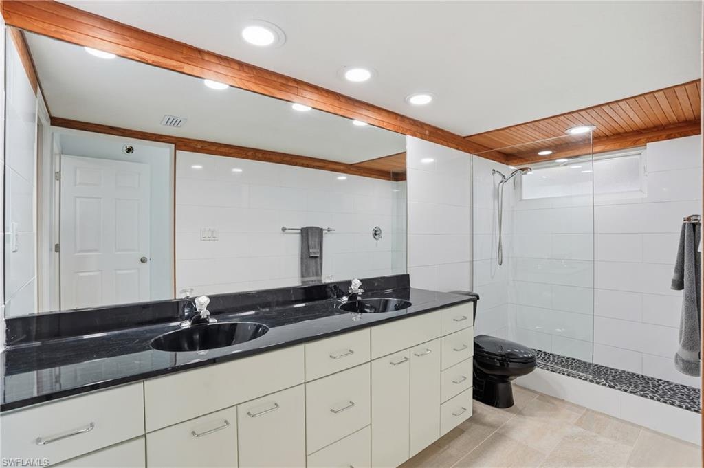 200 Periwinkle WAY 233