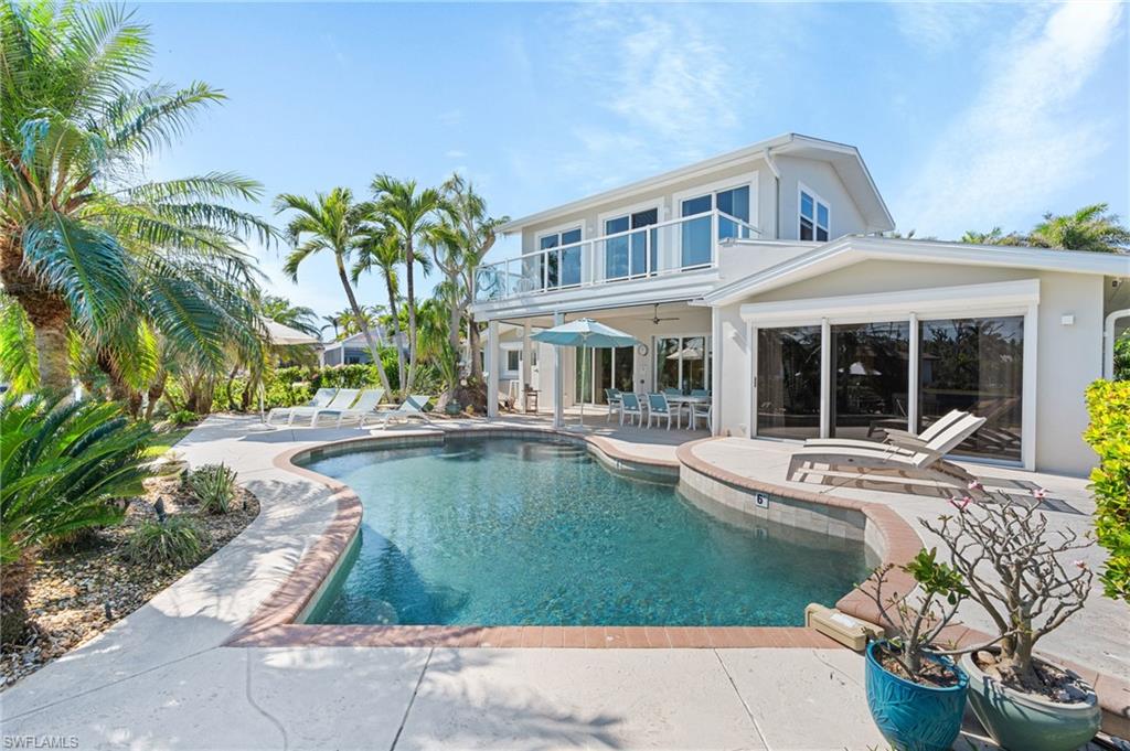 490 Randy LN