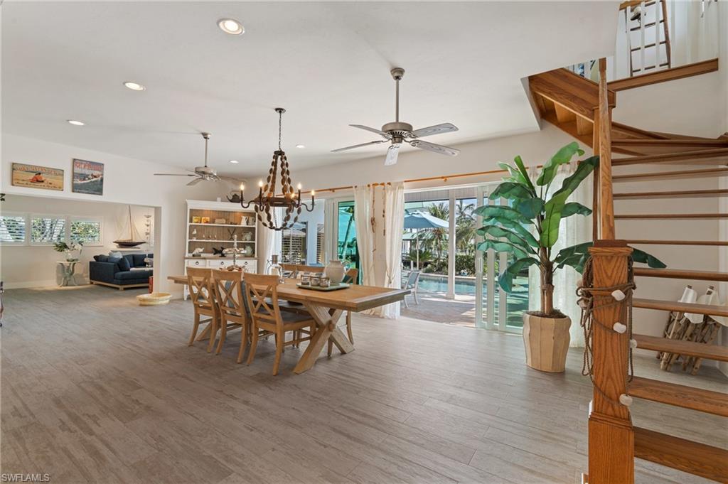 490 Randy LN