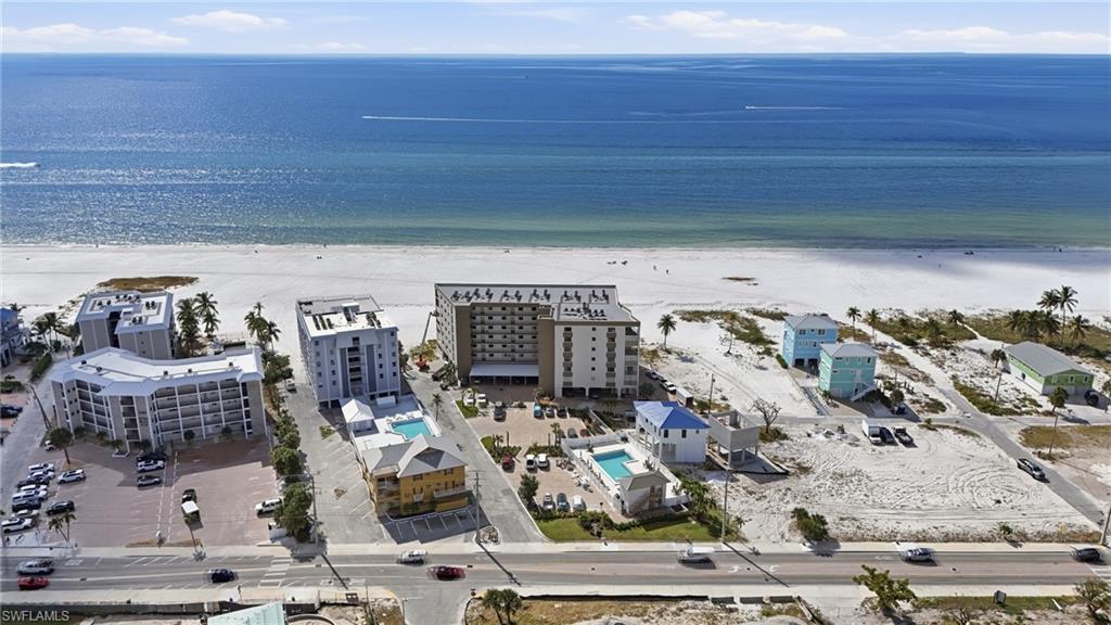 2532 Estero BLVD 102