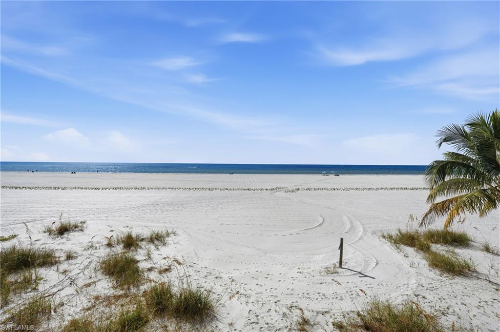 2532 Estero BLVD 102