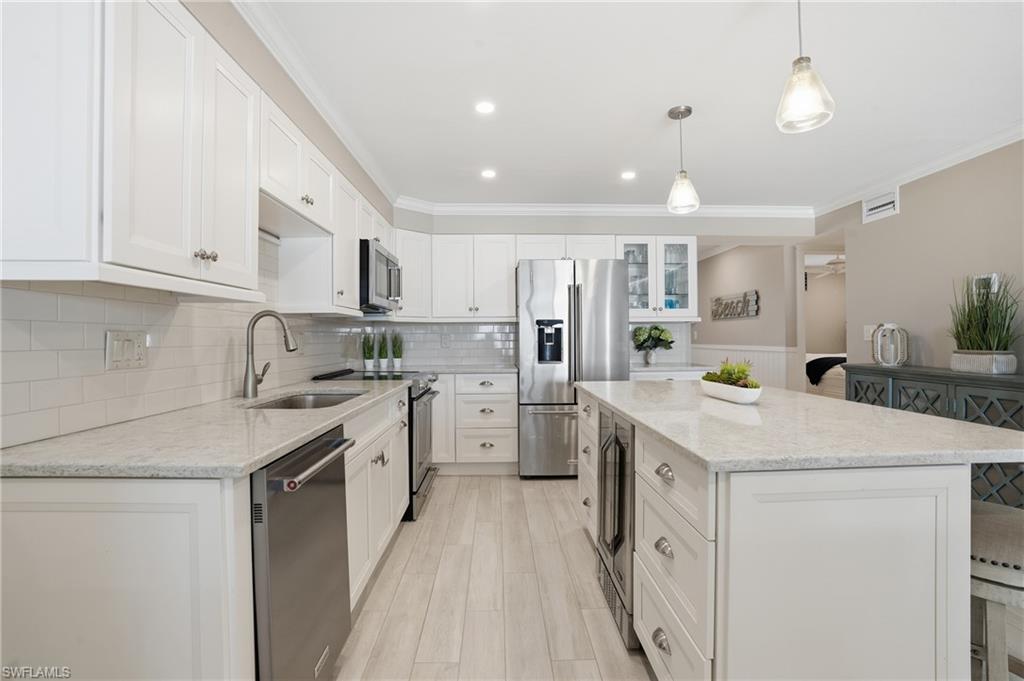 2532 Estero BLVD 102