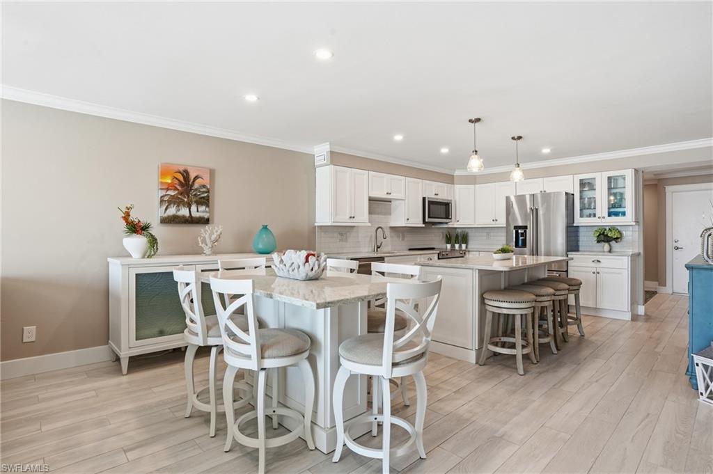 2532 Estero BLVD 102