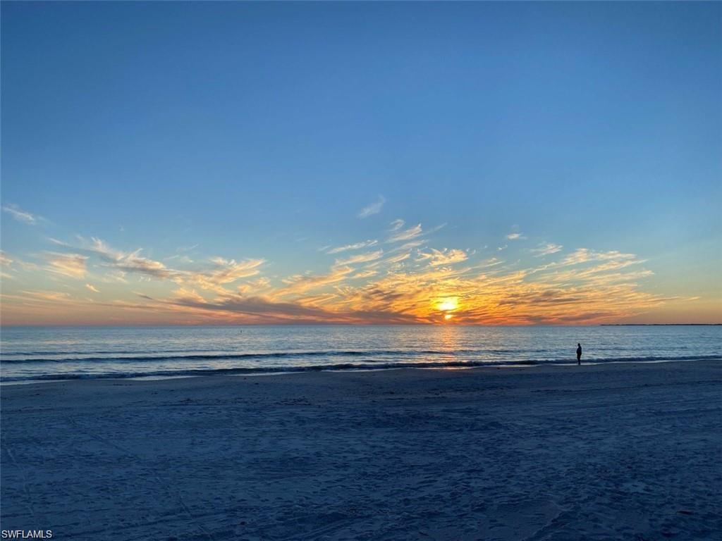 8401 Estero BLVD 204