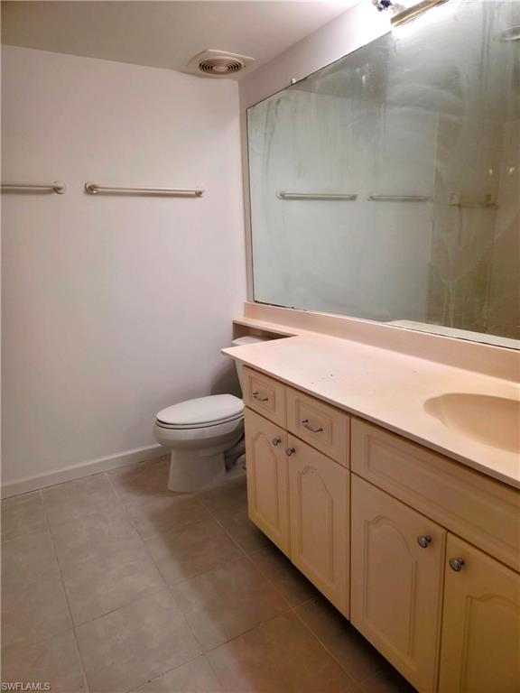 8401 Estero BLVD 204