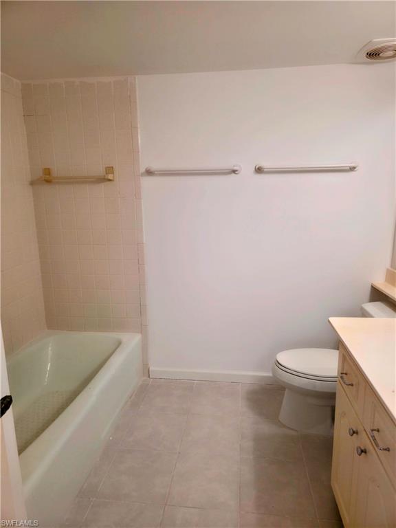 8401 Estero BLVD 204