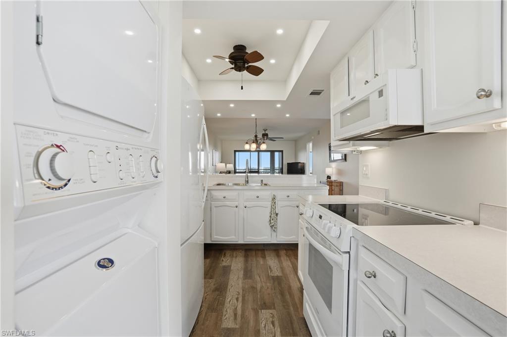 4265 Bay Beach LN # 926