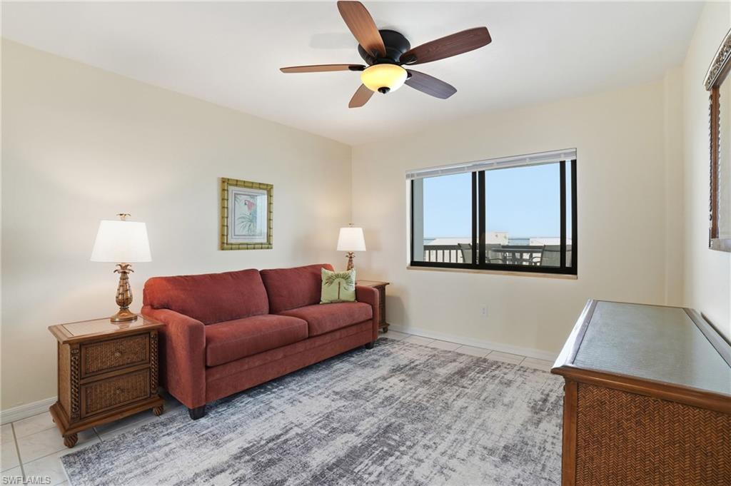 4265 Bay Beach LN # 926