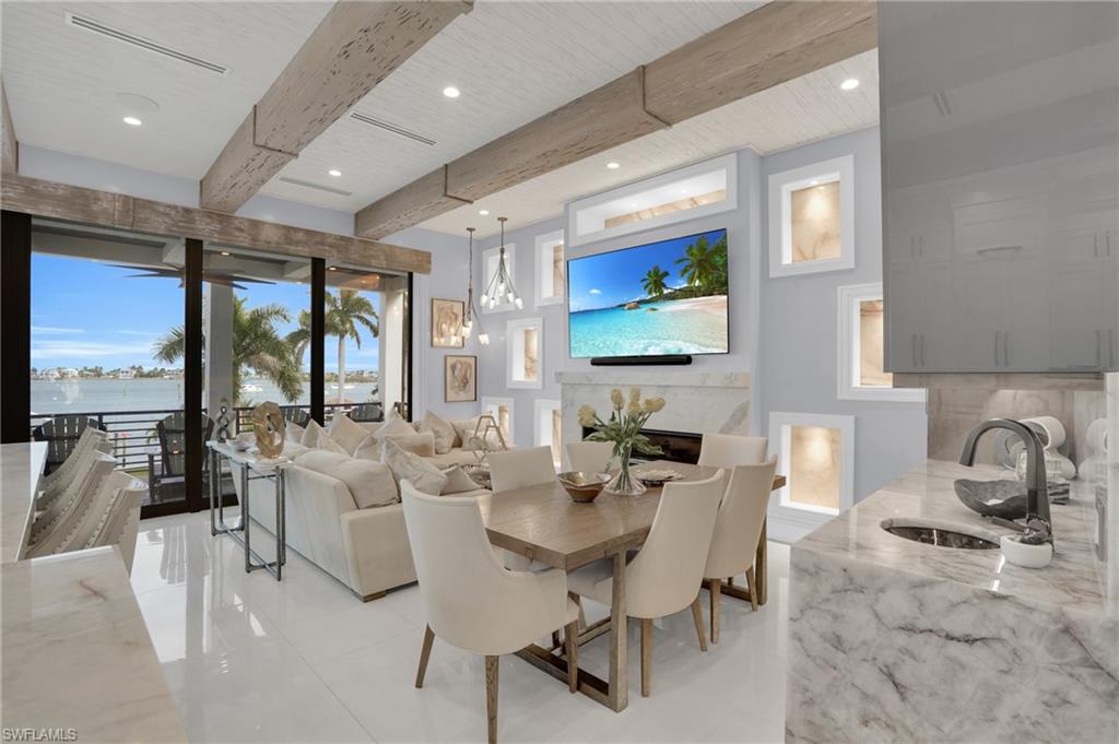 441 Estero BLVD