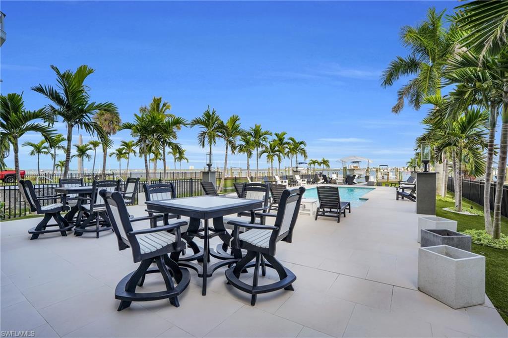 441 Estero BLVD