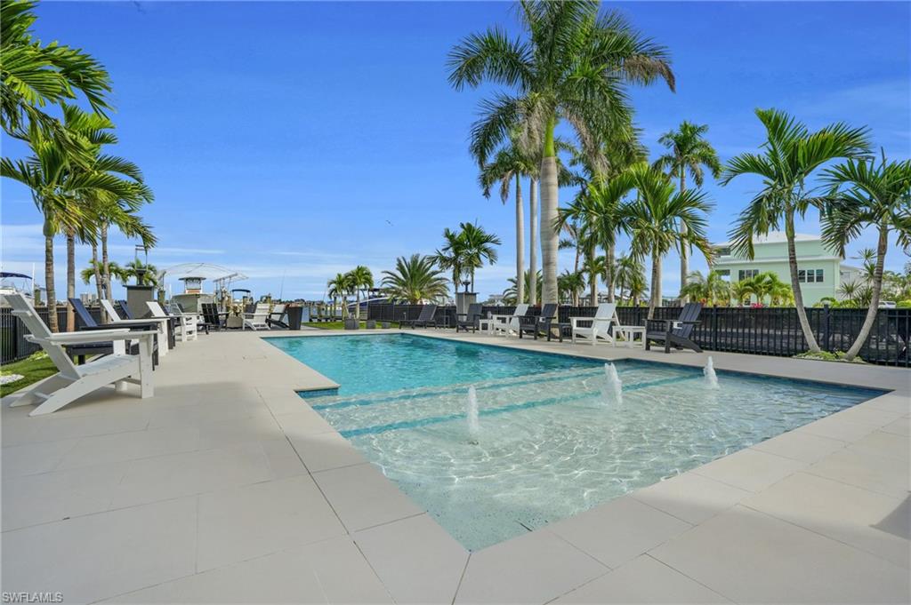 441 Estero BLVD