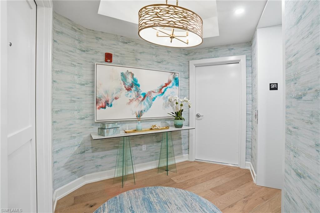 4142 Bay Beach LN 904