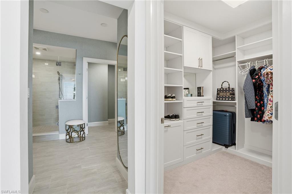 4142 Bay Beach LN 904